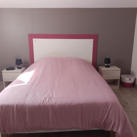 Appartement Le Romarin Mallemort Esterno foto