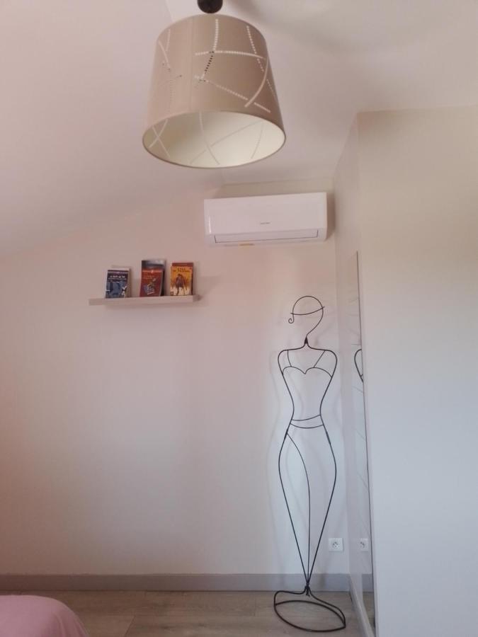 Appartement Le Romarin Mallemort Esterno foto